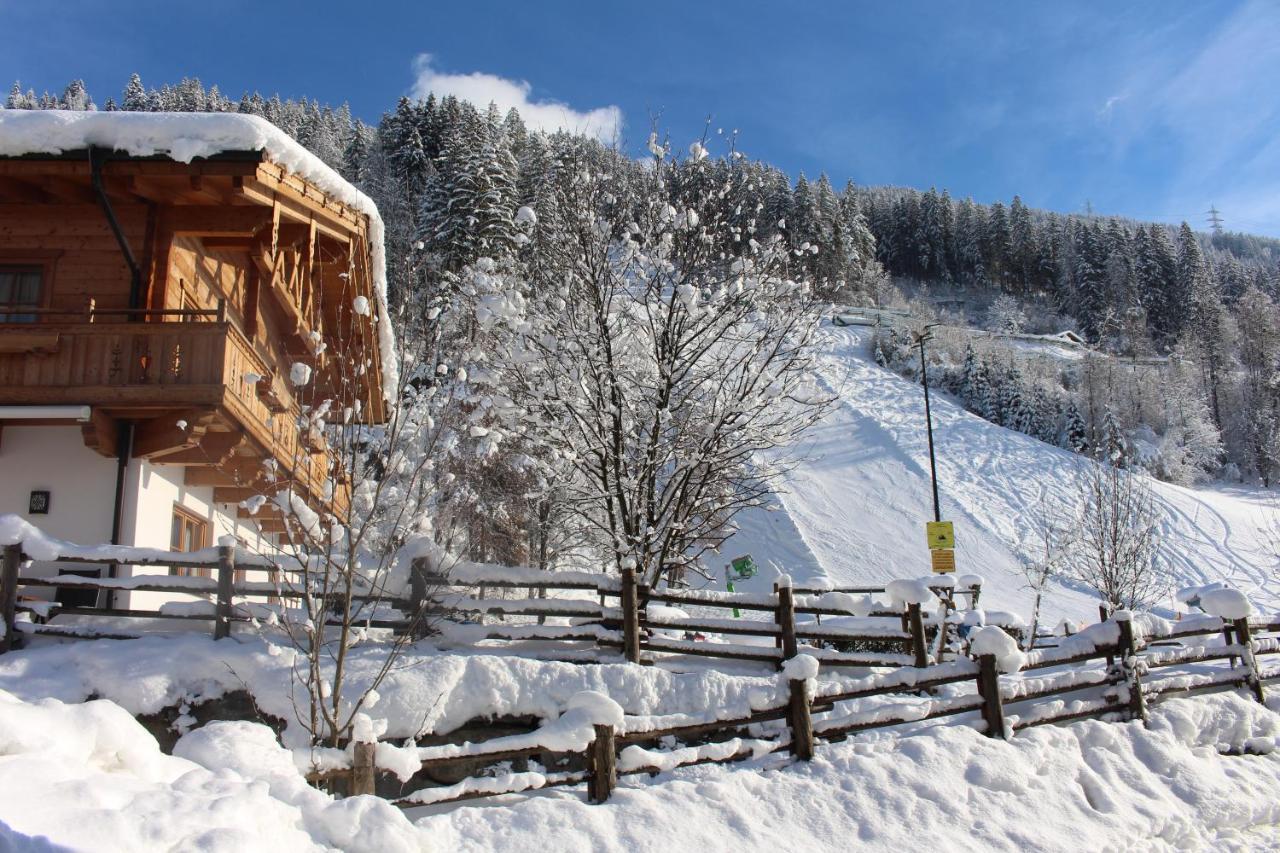Feriendorf Joggler - Chalets Nahe Der Gondel Zell am Ziller Exterior foto